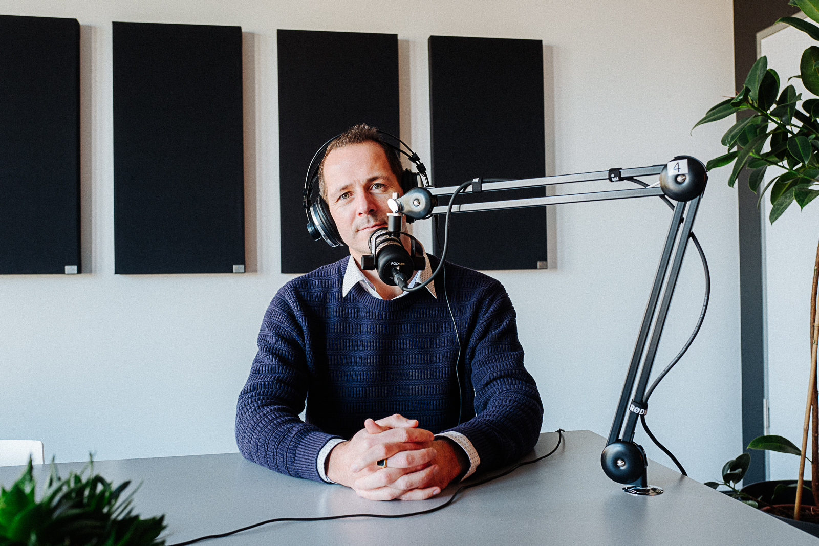 Sven bei unserem Interview im von LIVE DIRECTORS eingerichteten Podcast-Studio im MAFINEX. 