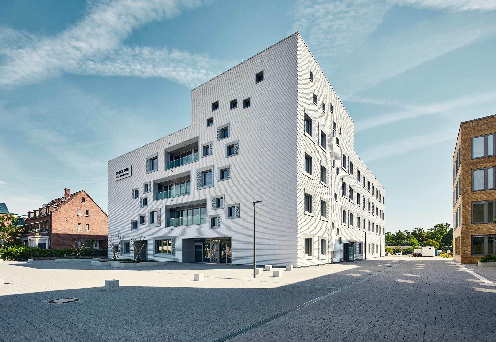 Das neu eröffnete MedTech Startup-Zentrum CUBEX ONE, direkt benachbart zum Campus des Universitätsklinikums Mannheim gelegen, ist eines von insgesamt acht Startup-Zentren, die von NEXT MANNHEIM betrieben werden.